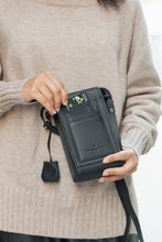 Load image into Gallery viewer, EXTEND Genuine Leather Hand Bag 10065