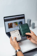 Load image into Gallery viewer, EXTEND Python Genuine Leather Wallet 2274