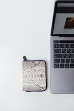 Load image into Gallery viewer, EXTEND Python Genuine Leather Wallet 2274