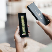 Load image into Gallery viewer, EXTEND Genuine Leather Apple Watch Strap 42mm