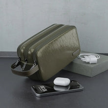 Load image into Gallery viewer, Green Lion Lucid Clutch Bag