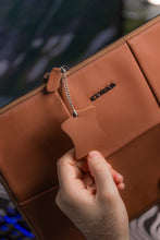 Load image into Gallery viewer, EXTEND Genuine Leather Laptop Bag 13 inch 1806