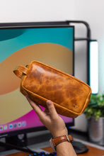 Load image into Gallery viewer, EXTEND Genuine Leather Hand Bag Dopp Kit