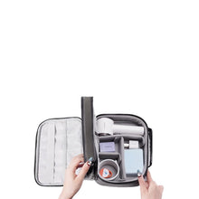 Load image into Gallery viewer, Momax 1-World Organiser Tech Kit (SR35)