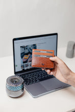 Load image into Gallery viewer, EXTEND Genuine Leather Wallet 5239
