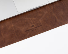 Load image into Gallery viewer, EXTEND Genuine Leather Desk Pad Small
