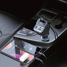 Load image into Gallery viewer, Porodo FWC068 65W Car Charger Dual Retractable Cable
