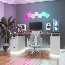 Load image into Gallery viewer, Nanoleaf Shapes Tringles Starter Kit
